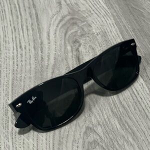 Ray-Ban Black Wayfarer 901 Sunglasses